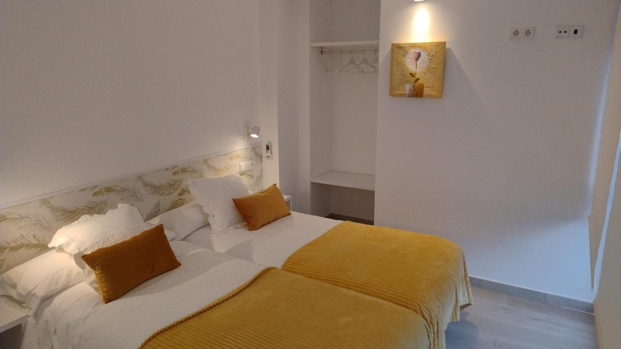 Casas Turisticas Lar Jardin - Parking Privado Сантьяго-де-Компостела Екстер'єр фото