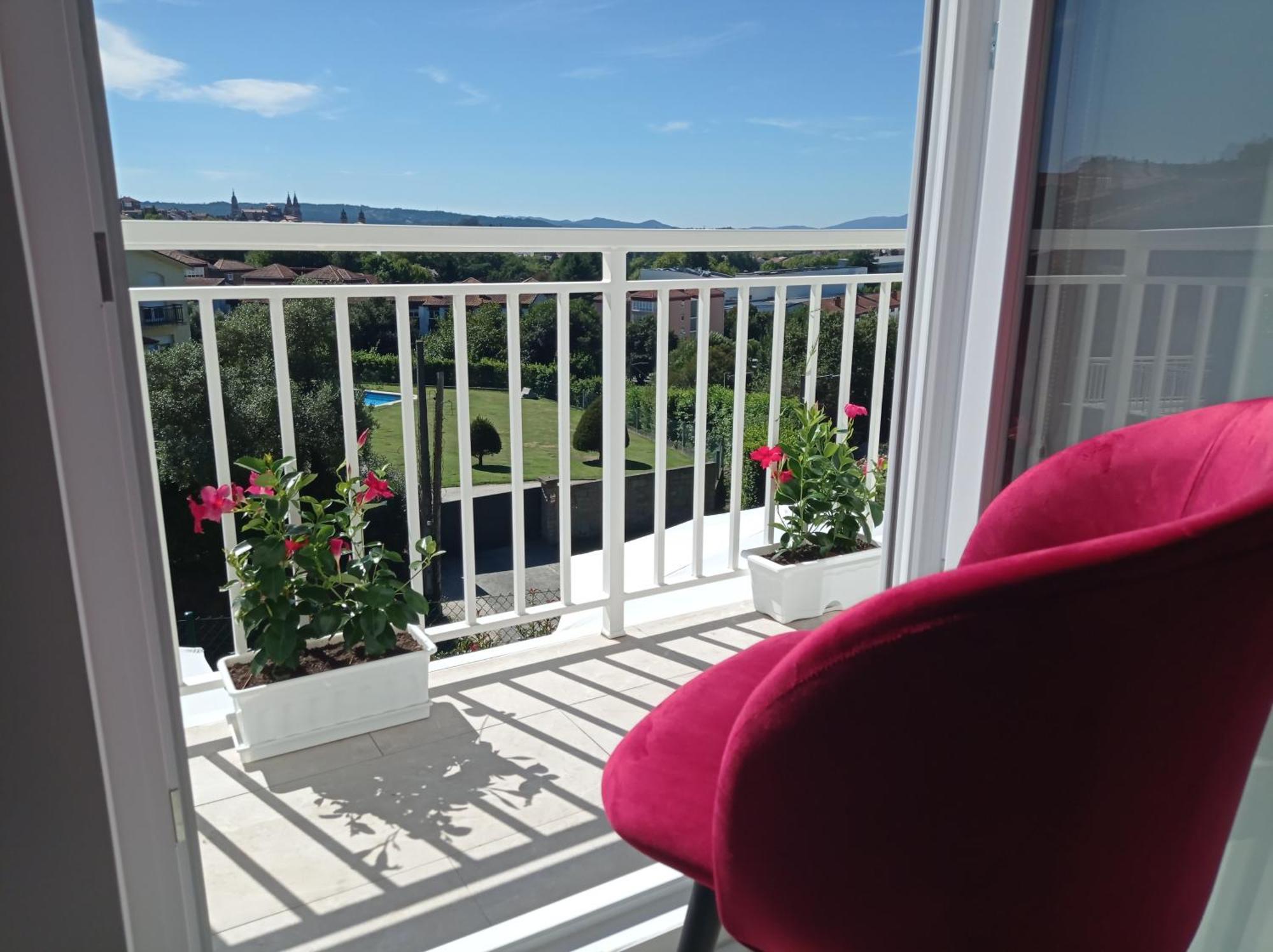 Casas Turisticas Lar Jardin - Parking Privado Сантьяго-де-Компостела Екстер'єр фото