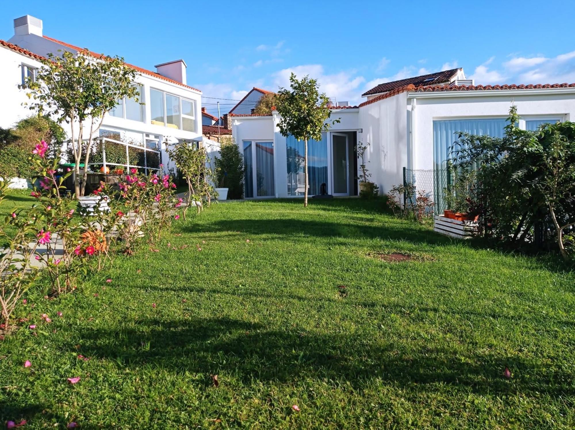 Casas Turisticas Lar Jardin - Parking Privado Сантьяго-де-Компостела Екстер'єр фото